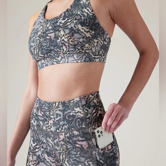 Athleta Ultimate Stash 7/8 Tight XS EUC - Picture 2 of 14